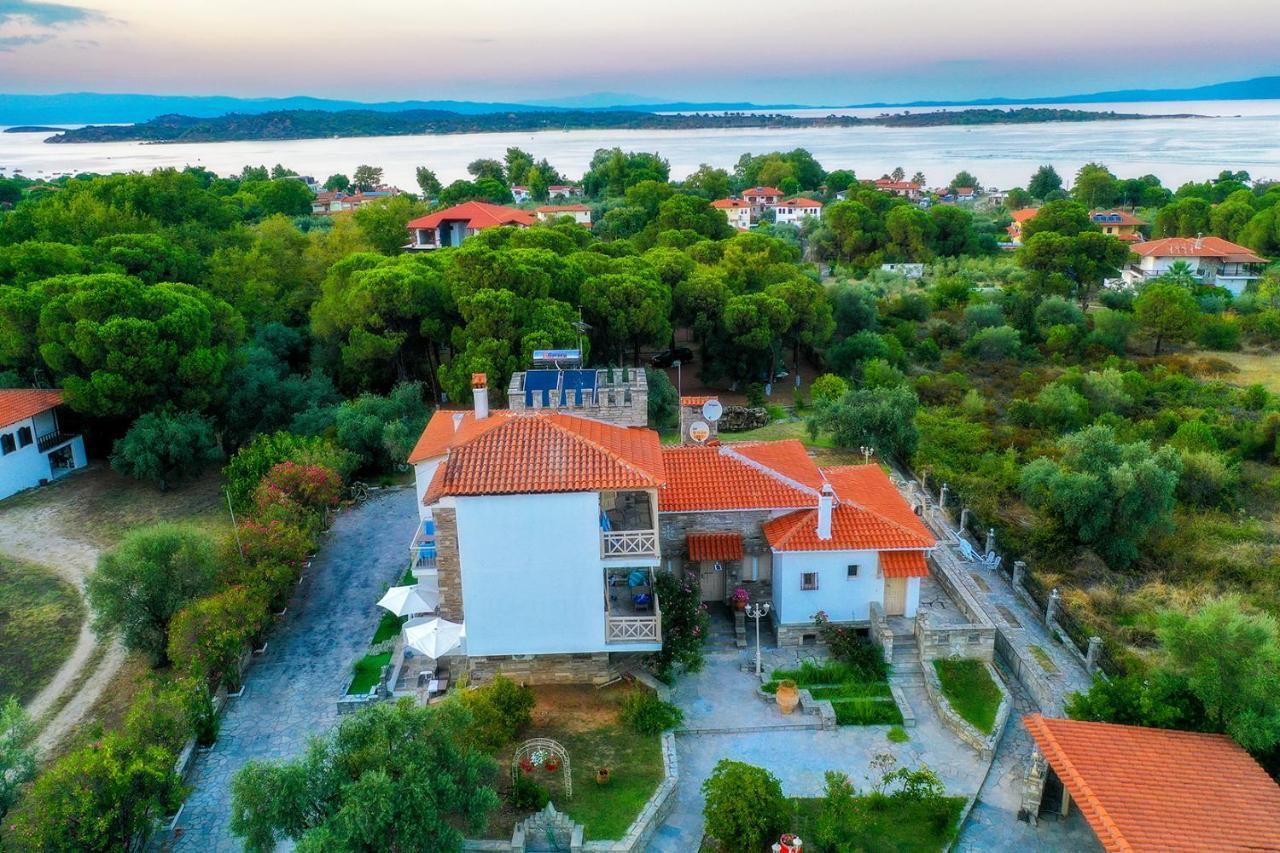 Petra Mare Suites Вурвуру Экстерьер фото